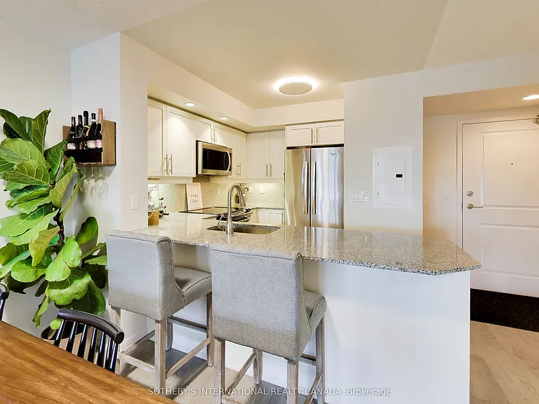 85 E Liberty St #720 — Photo 1