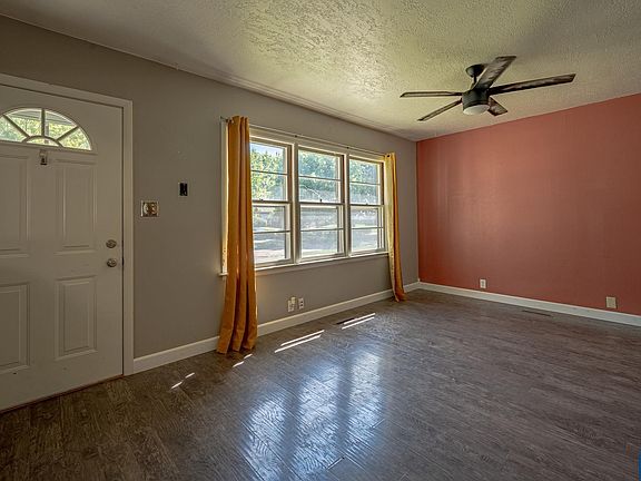 3rd image of 2409 S Olive St