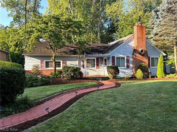 27753 Bassett Rd, Westlake, OH 44145