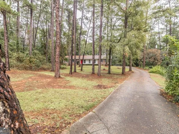 3541 Athens Dr, Macon, GA 31210