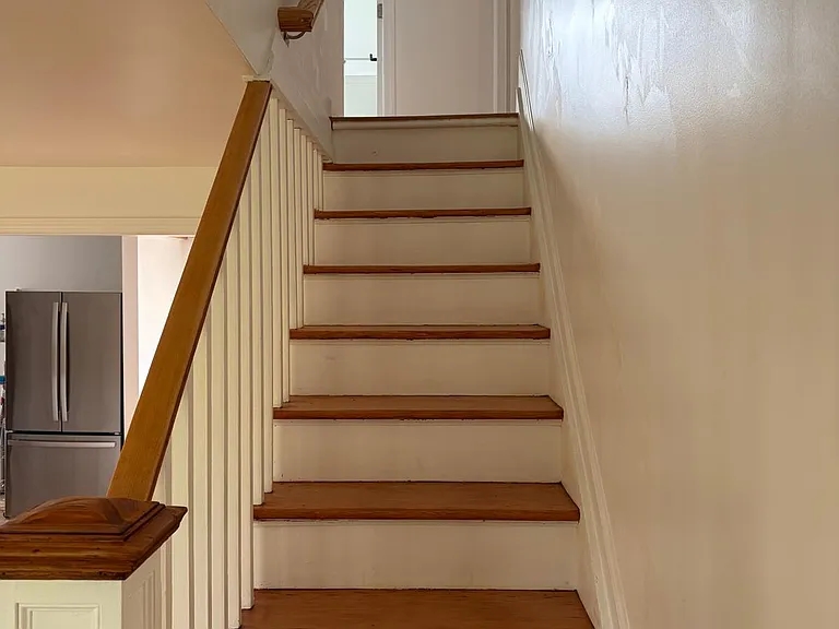 226 Gillette Ave — Photo 9
