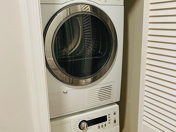 In unit washer and dryer