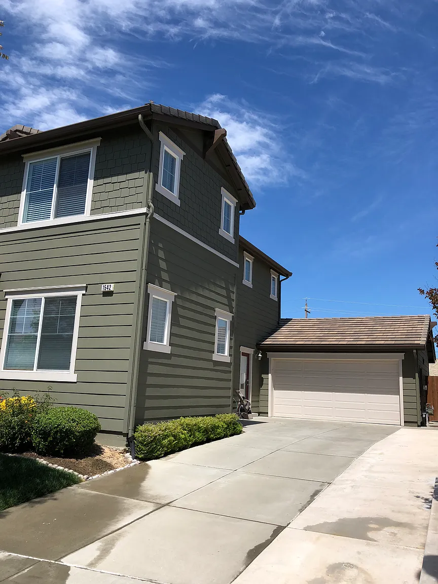 1542 Tommy Ln photo 1