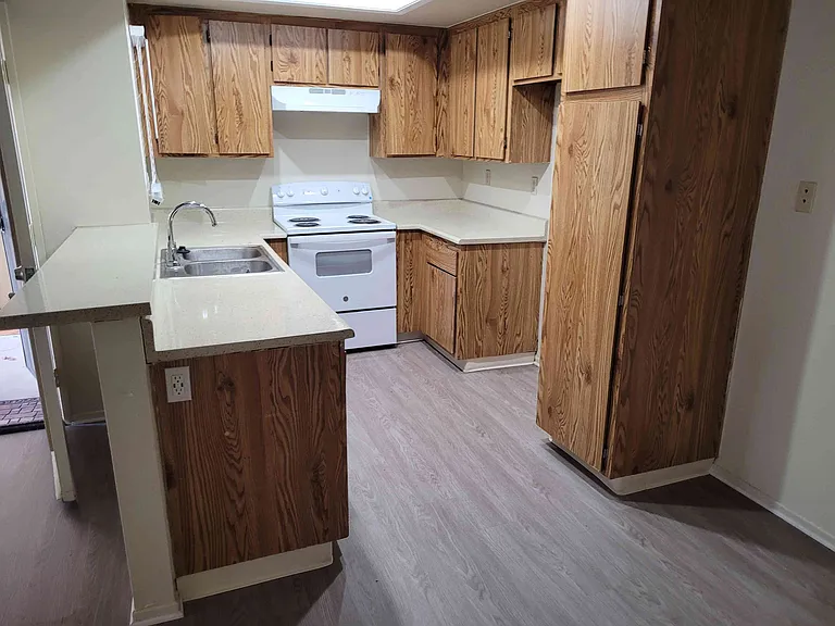 12315 Graham St #11 — Photo 11
