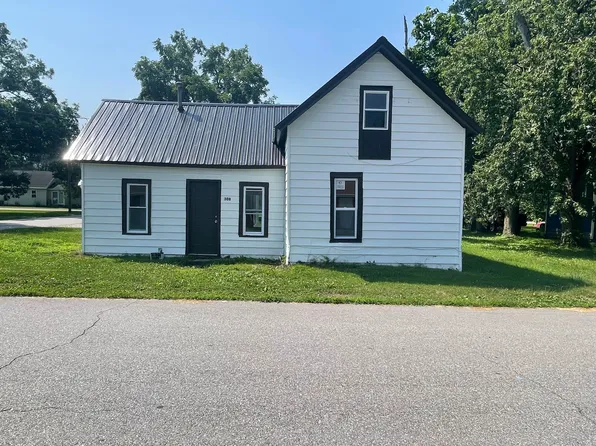 308 E John St, Knox, IN 46534