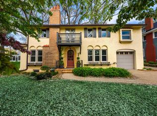 1036 S Webster Ave, Green Bay, WI 54301