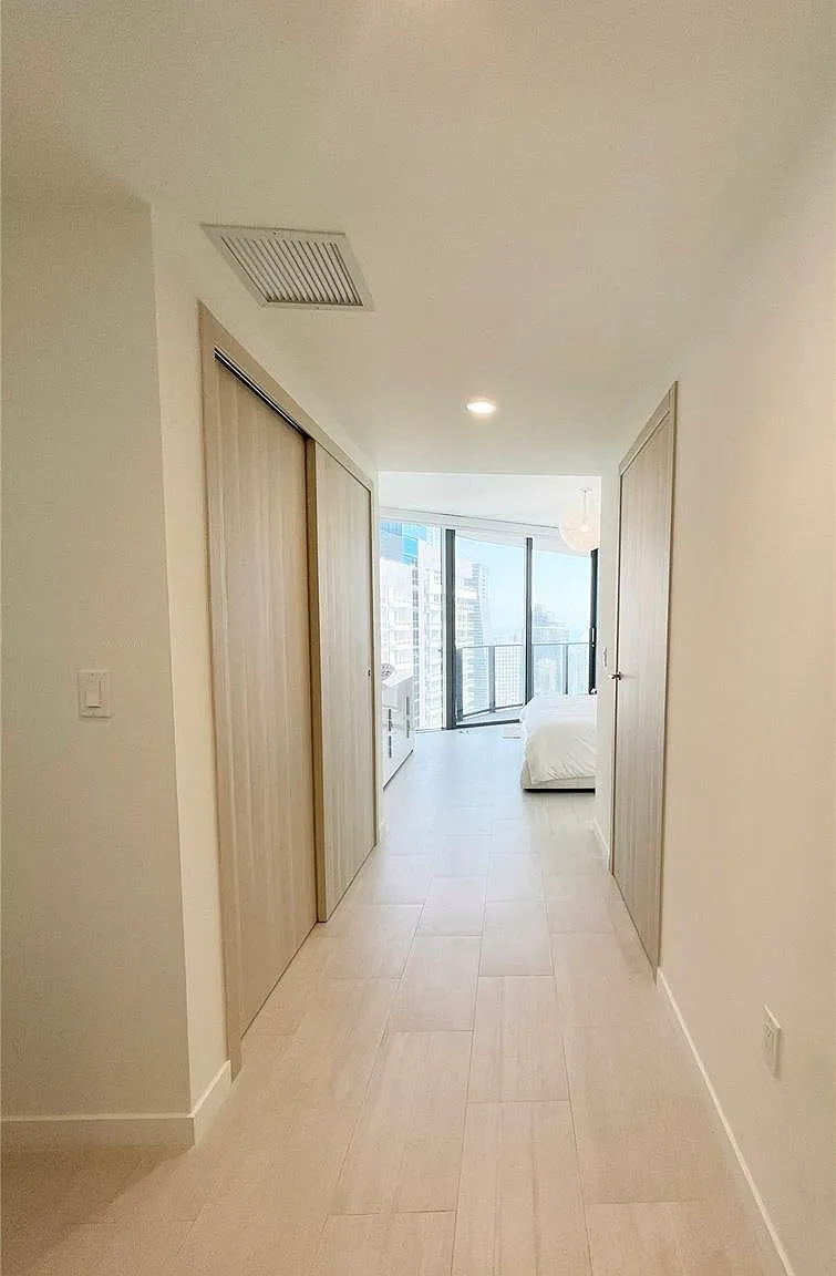 2 bed, 1286 sqft, $8,800 — Photo 3