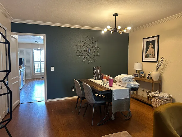 7815 Broadway St #104 — Photo 3
