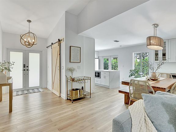 5th image of 63 Forest Circle