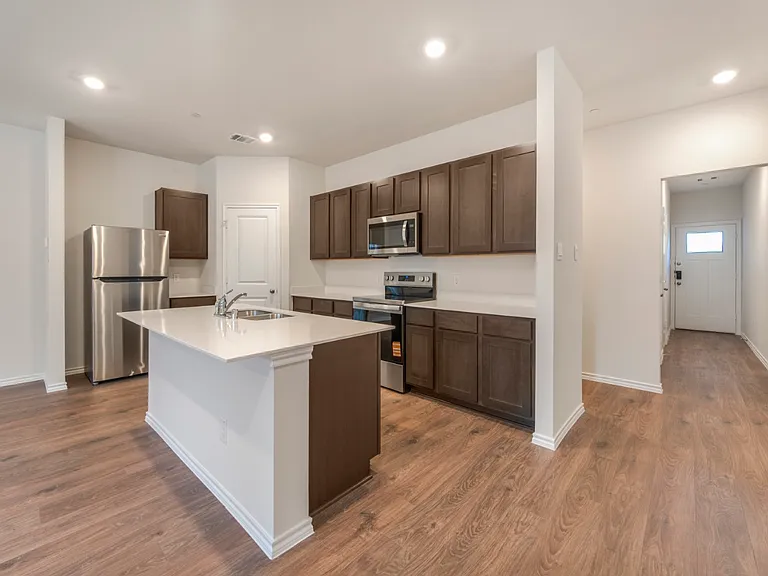 2089 Peppermint Ln — Photo 6