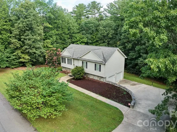 2031 Cam Dr, Morganton, NC 28655