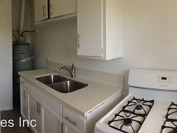 5th image of 1725 Park Ave APT 17