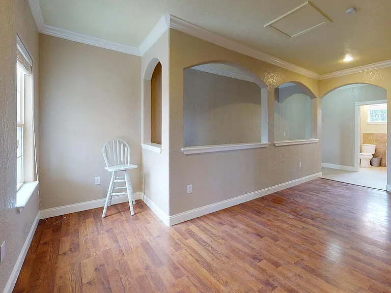 7559 Glen Mont Dr — Photo 6