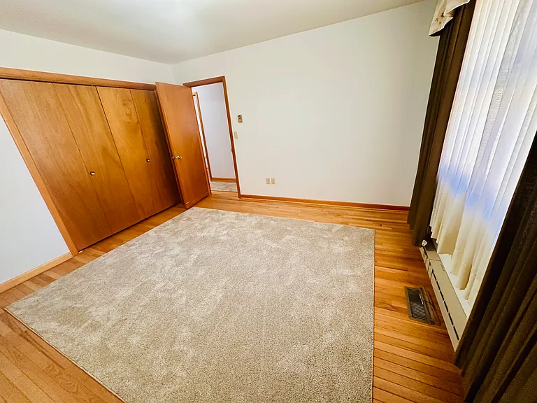 410 Barbara Dr — Photo 34