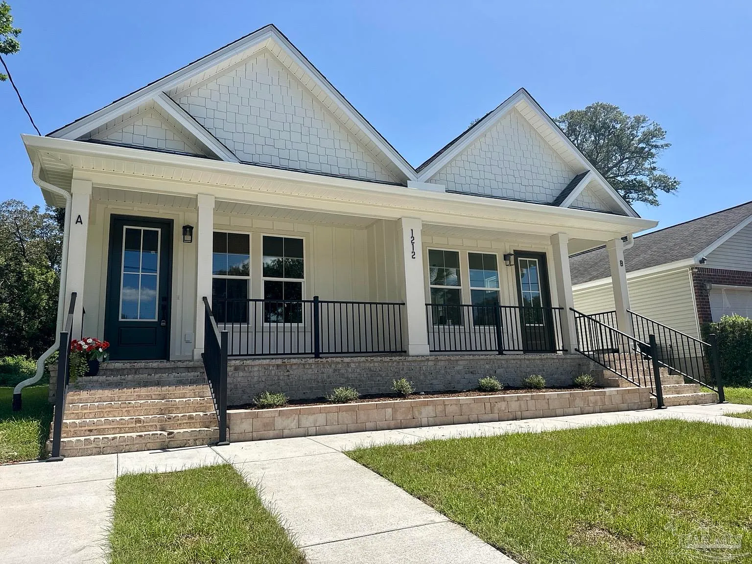 2 bed, 1000 sqft, $2,300 — Photo 1