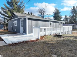 2762 Cathy St, Harrison, MI 48625