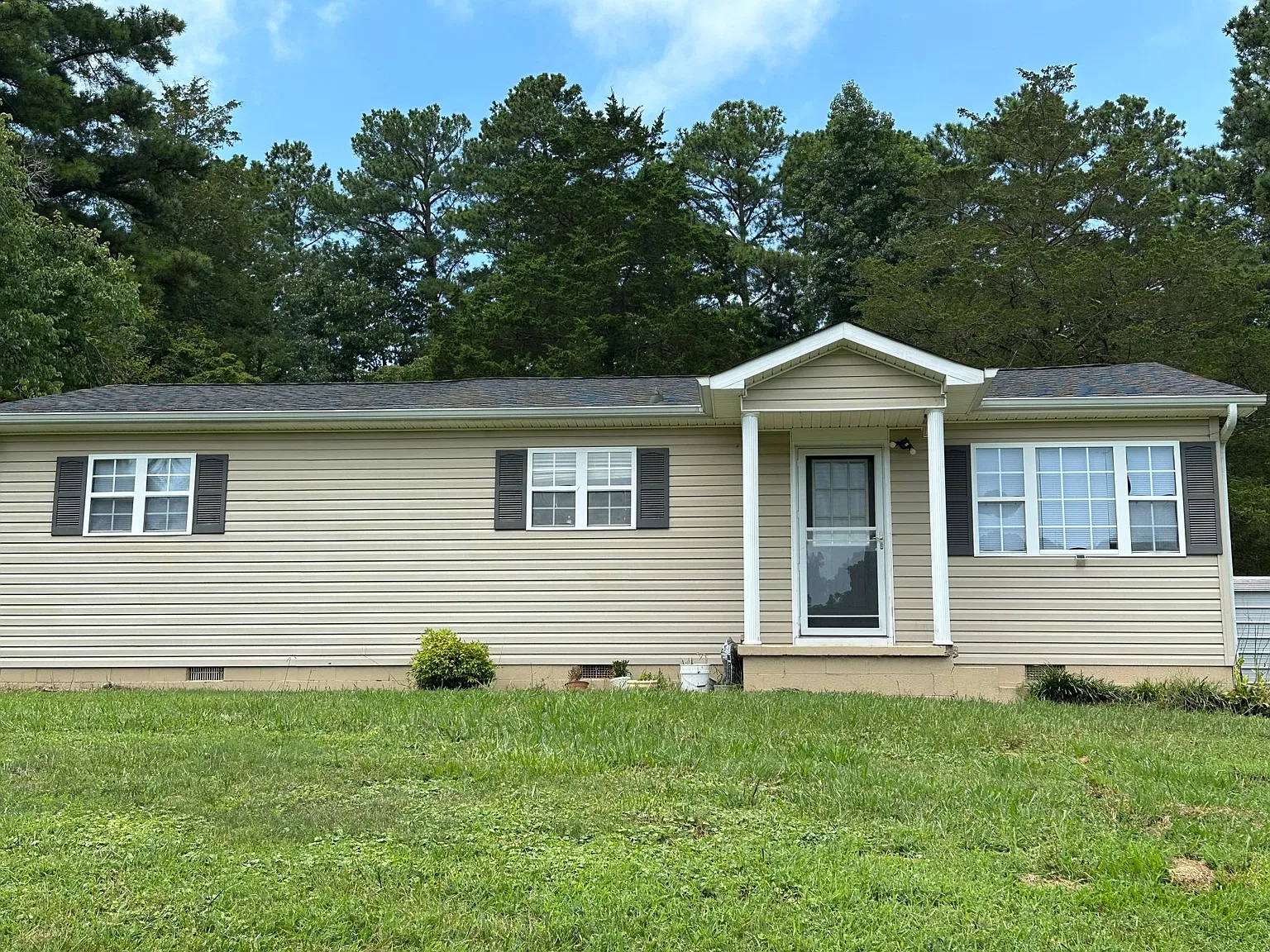 2 bed, 1056 sqft, $1,700 — Photo 1