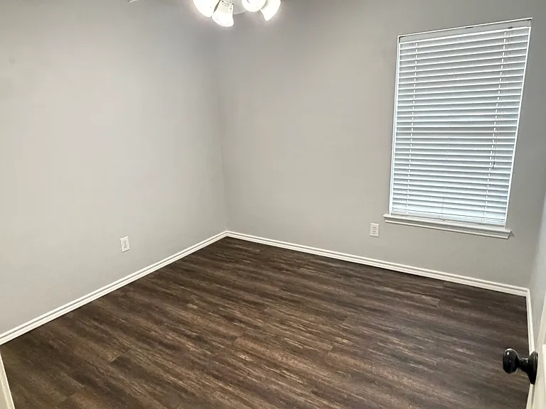 24414 Leachwood Dr — Photo 13
