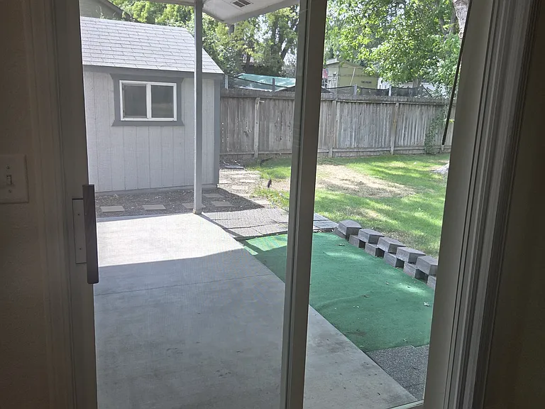 920 Cove Arm Cir — Photo 13