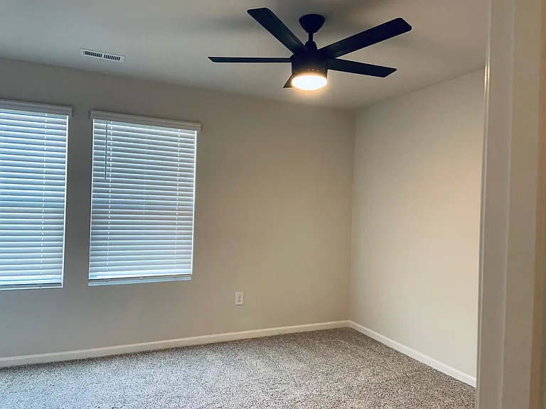 236 Brook Farm Ln — Photo 16