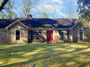 135 Yucca Dr, Jackson, MS 39211