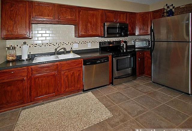 1st image of 827 Woodgate Dr
