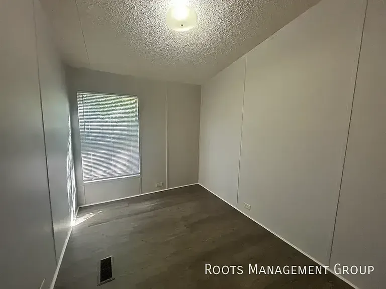 272 Emerson Bypass Rd #C22 — Photo 6