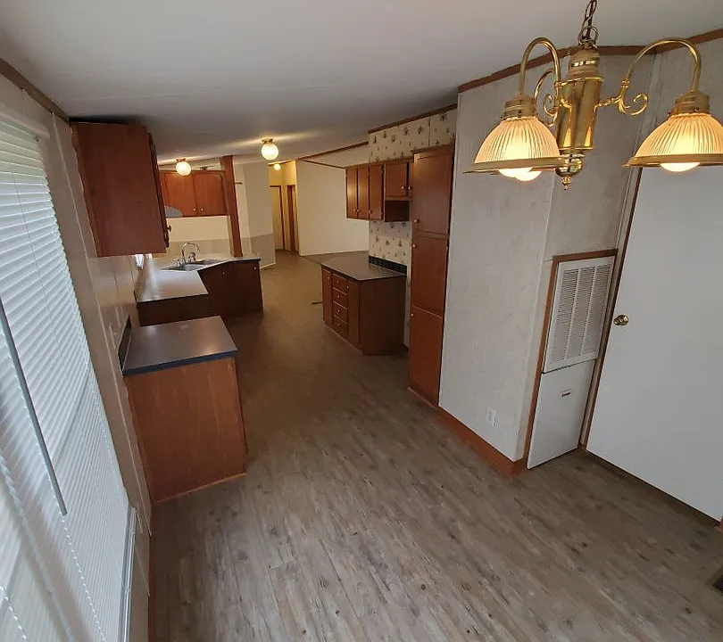 157 Ragland Ln
