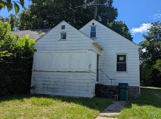 1527 Robertson Ave, Lansing, MI 48915