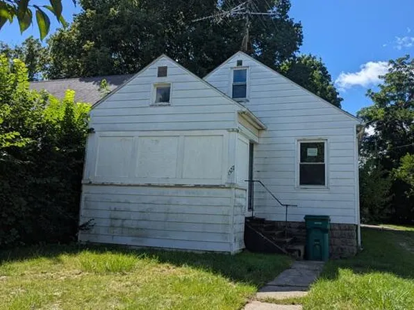 1527 Robertson Ave, Lansing, MI 48915