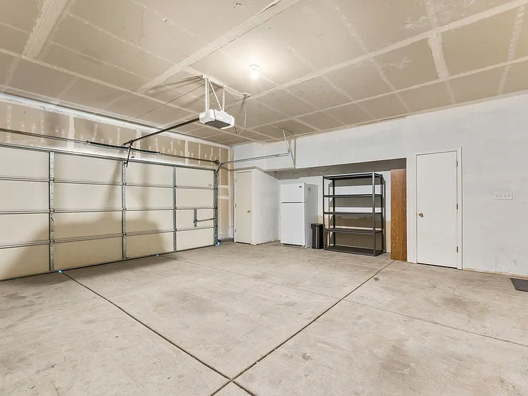 10640 Arbor Way — Photo 25