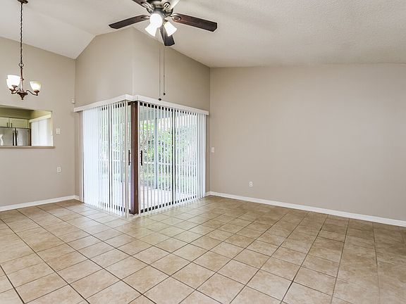 4th image of 11389 Darlington Dr