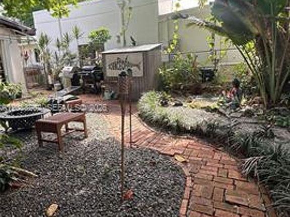 3rd image of 5804 SW 35th St #5804