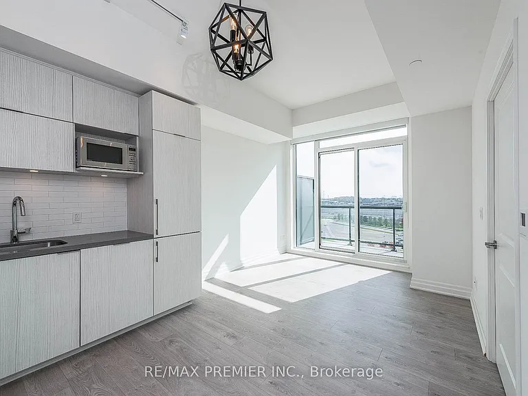 8 Rouge Valley Dr W #1211B — Photo 15