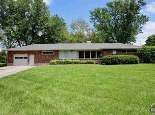 1410 College Dr, Emporia, KS 66801