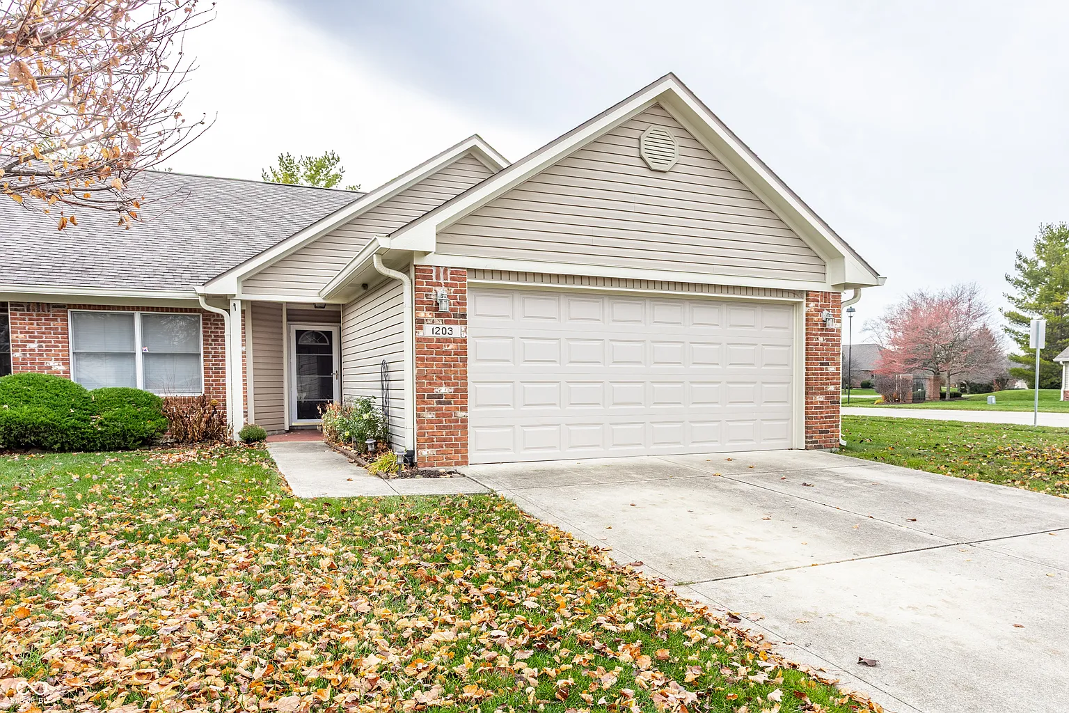 1203 Worcester Way photo 1