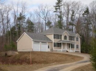 41 Lampton Dr, Derry, NH 03038