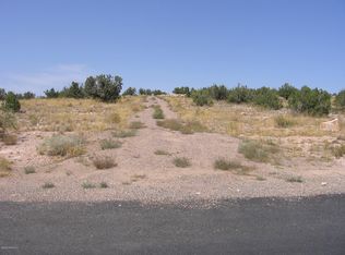 1920 E Aiken Ranch Rd, Paulden, AZ 86334