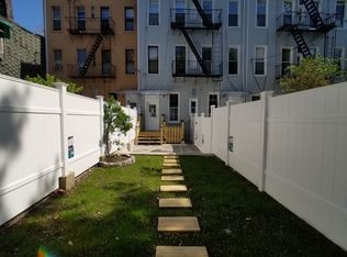 142 N 9th St APT 1R, Brooklyn, NY 11249