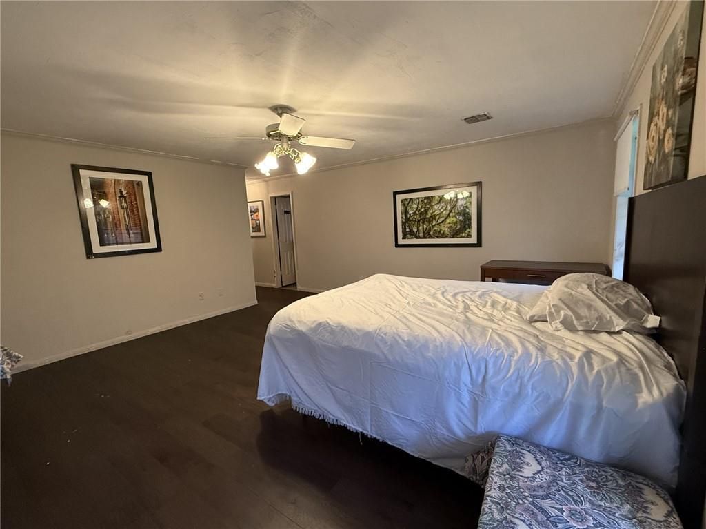 Apartment in Lafayette - More