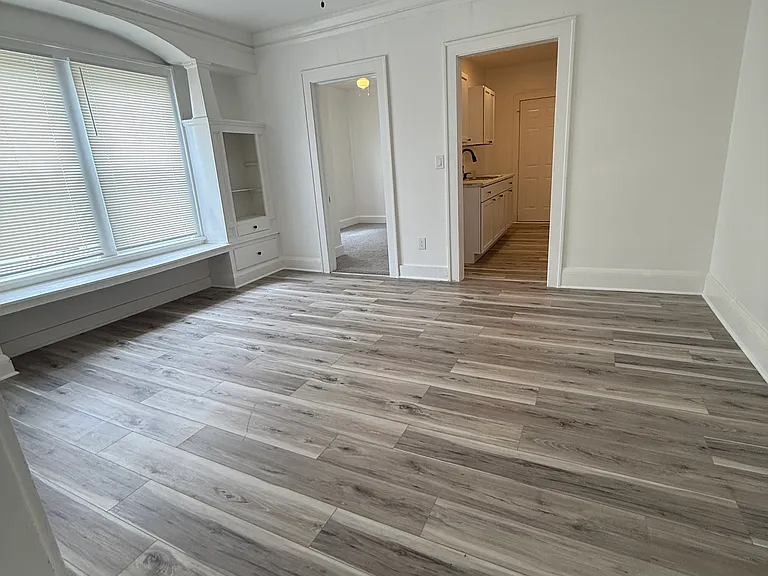 15203 Kinsman Rd #3 — Photo 8