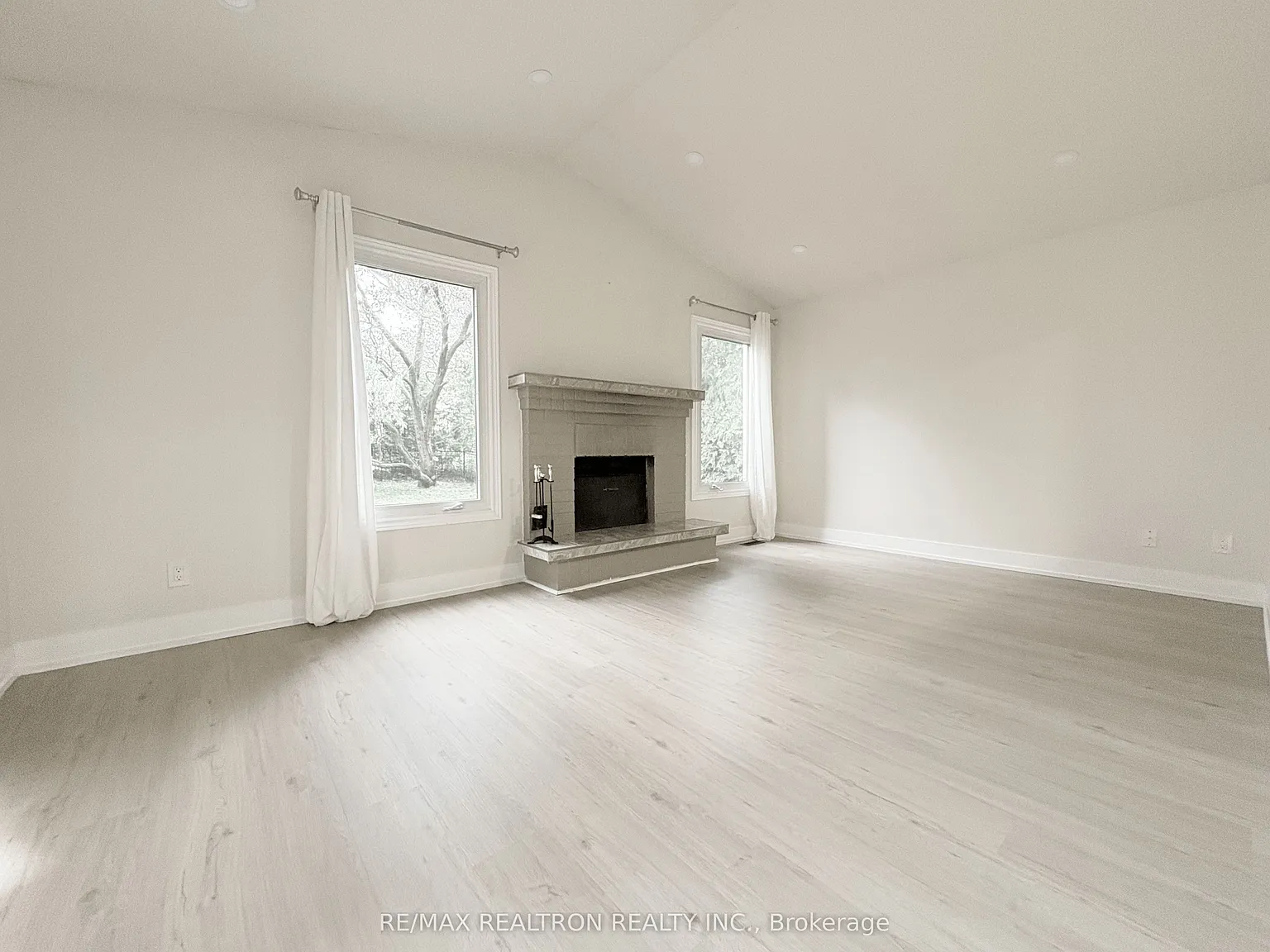 3 bed, $3,300 — Photo 4