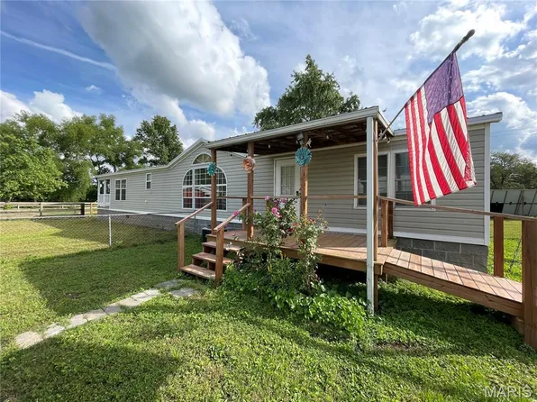 5942 State Highway 77, Benton, MO 63736