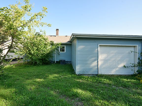 2nd image of 2029 Lincoln Ave