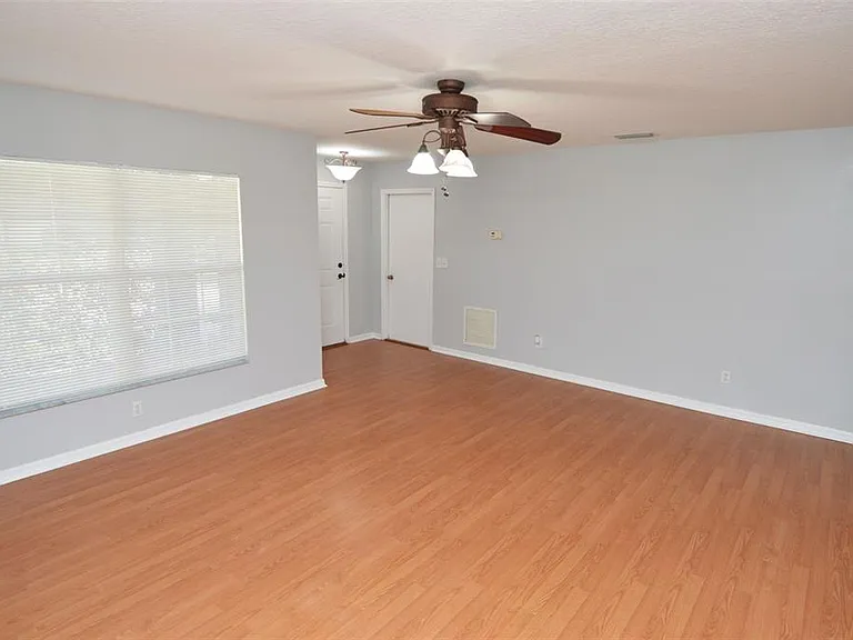11116 Lake Tahoe Dr — Photo 16