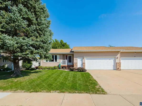 1108 E Jane Ln, Sioux Falls, SD 57108