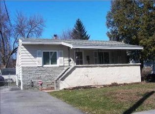 105 Marsden Rd, Syracuse, NY 13208