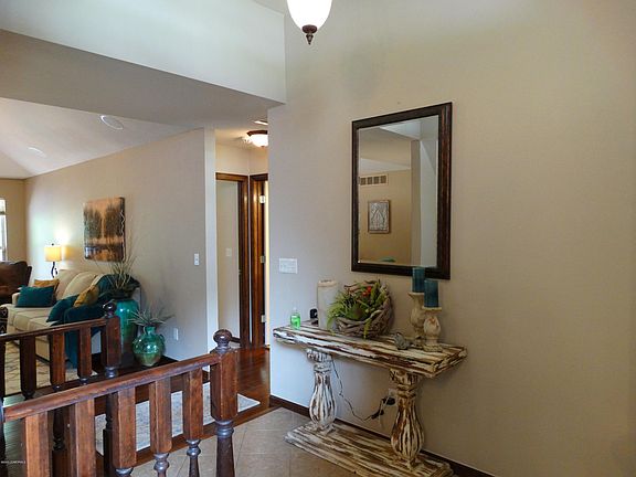 2nd image of 5011 Lucia Dr
