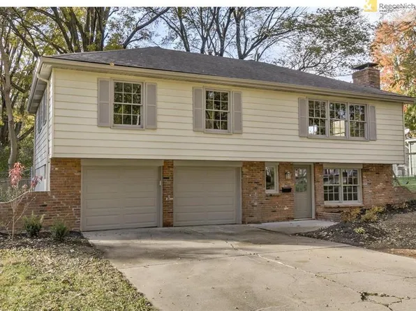 9108 Wedd St, Overland Park, KS 66212