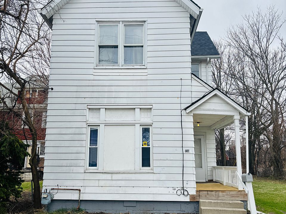 1st image of 724 Mulberry St